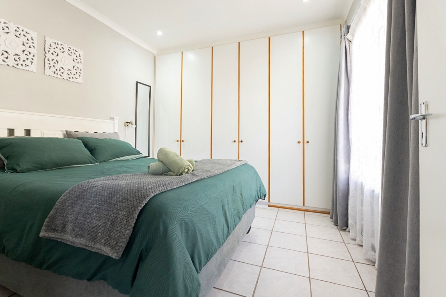 3 Bedroom Property for Sale in Myburgh Park Western Cape